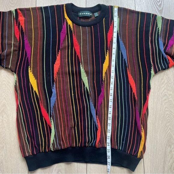 VTG Tundra Canada 1990’s COOGI Style Multicolored Sweater Size Large 3D Texture - Picture 6 of 9